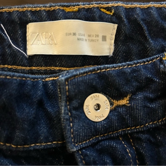 Zara Dark Wash Wide-Leg Cropped Jeans Size 4 US (EUR 36) High Rise - Picture 4 of 4
